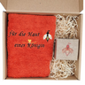 Geschenkset: besticktes Gästehandtuch & BEE Joyous Bienengift-Salbe